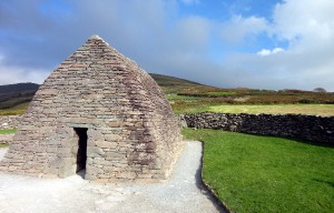 Dingle - Gallarus oratory
